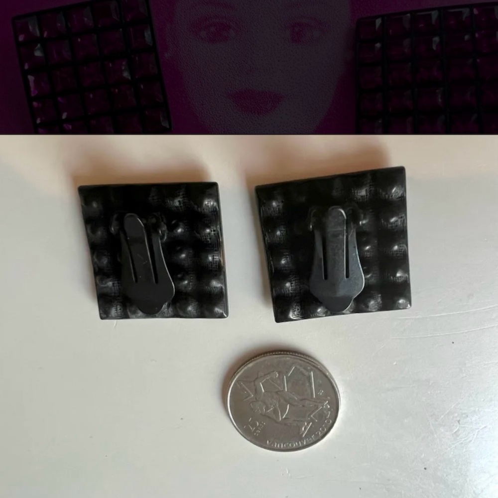 Vintage 1970s Barbie Pink or Electric Pink/ Square Clip-On Earrings - Picture 2 of 11